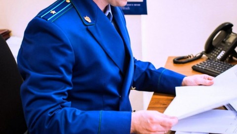 Прокурор Бердюжского района проконтролировал проведение капитального ремонта районной больницы